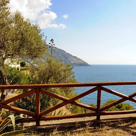 Dimora Fornillo Hotell 3*