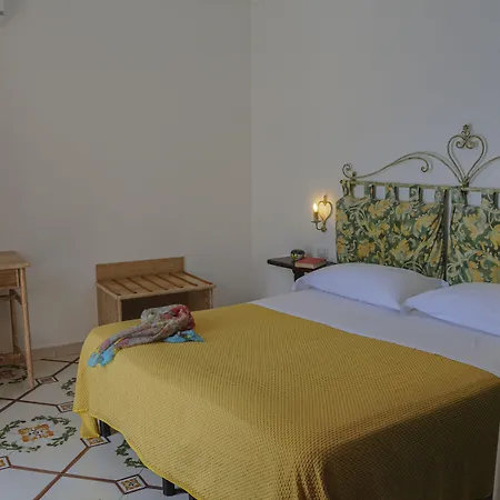 Dimora Fornillo Hotel