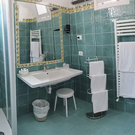 Hotel Dimora Fornillo 3*