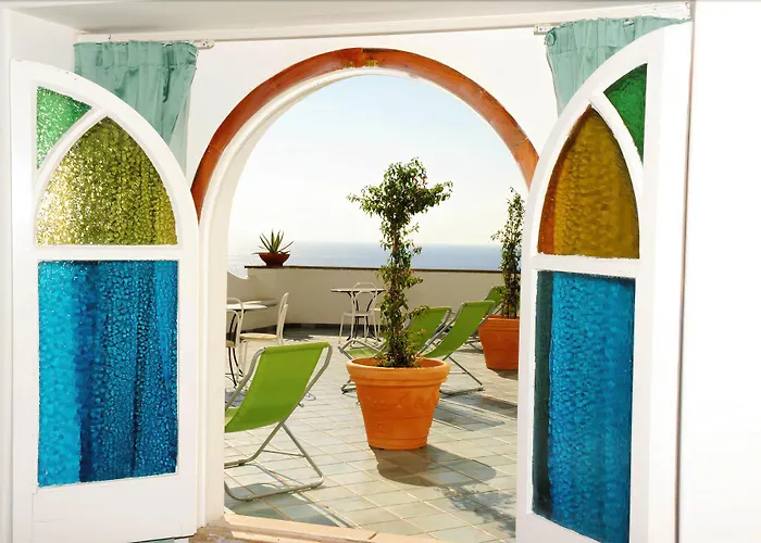 Hotell Dimora Fornillo 3*