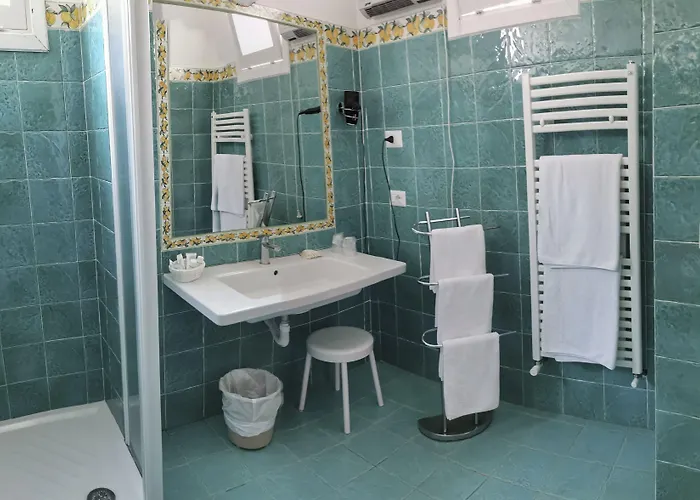 Hotell Dimora Fornillo 3*